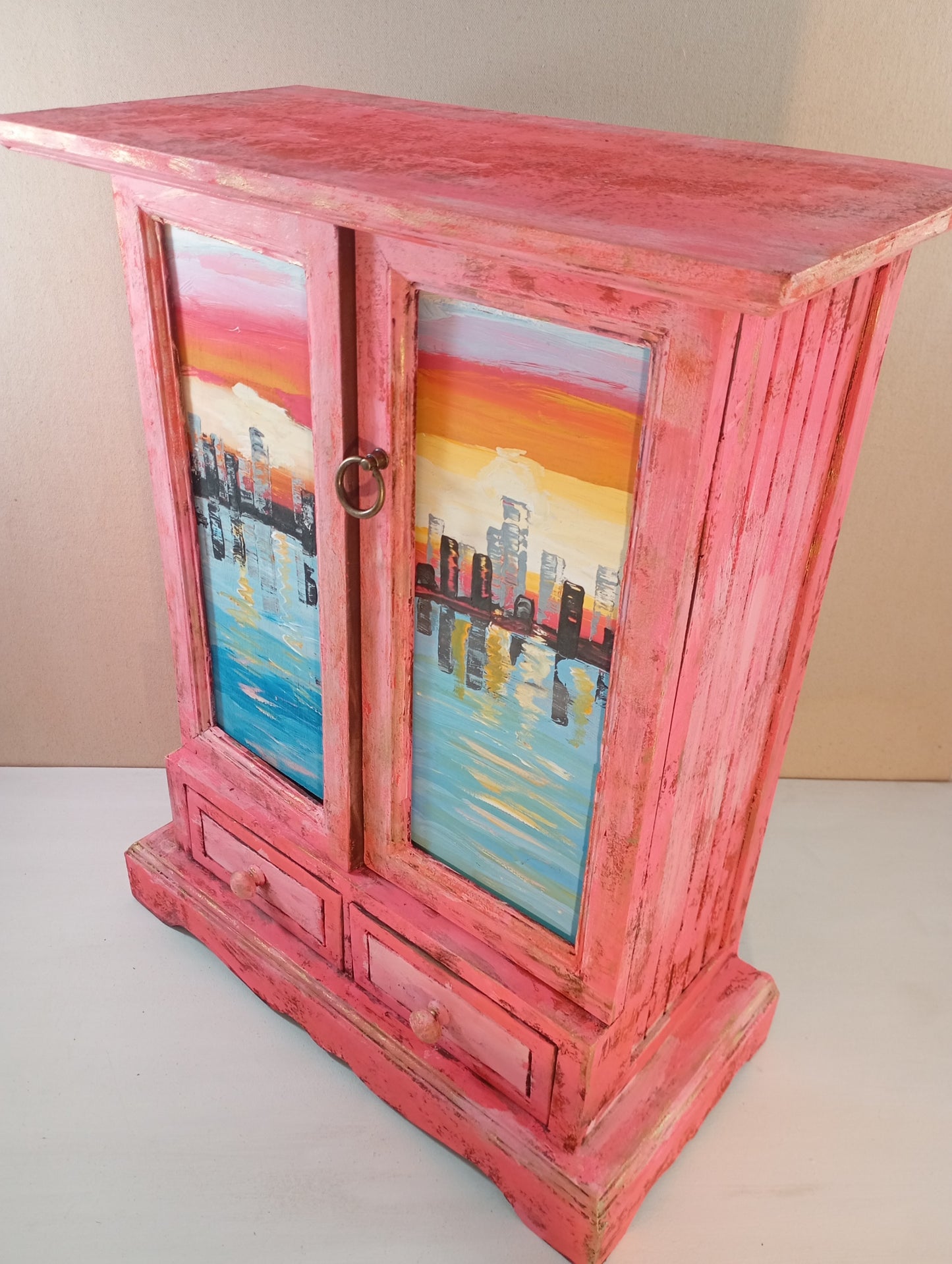 Wooden Drawer Cabinet Hand-Painted Cabinet with Cityscape Design Wooden Drawer Cabinet Art Cabinet, Vintage Style Cabinet ตู้เก็บของเพ้นท์มือ ลายเมืองสะท้อนน้ำ