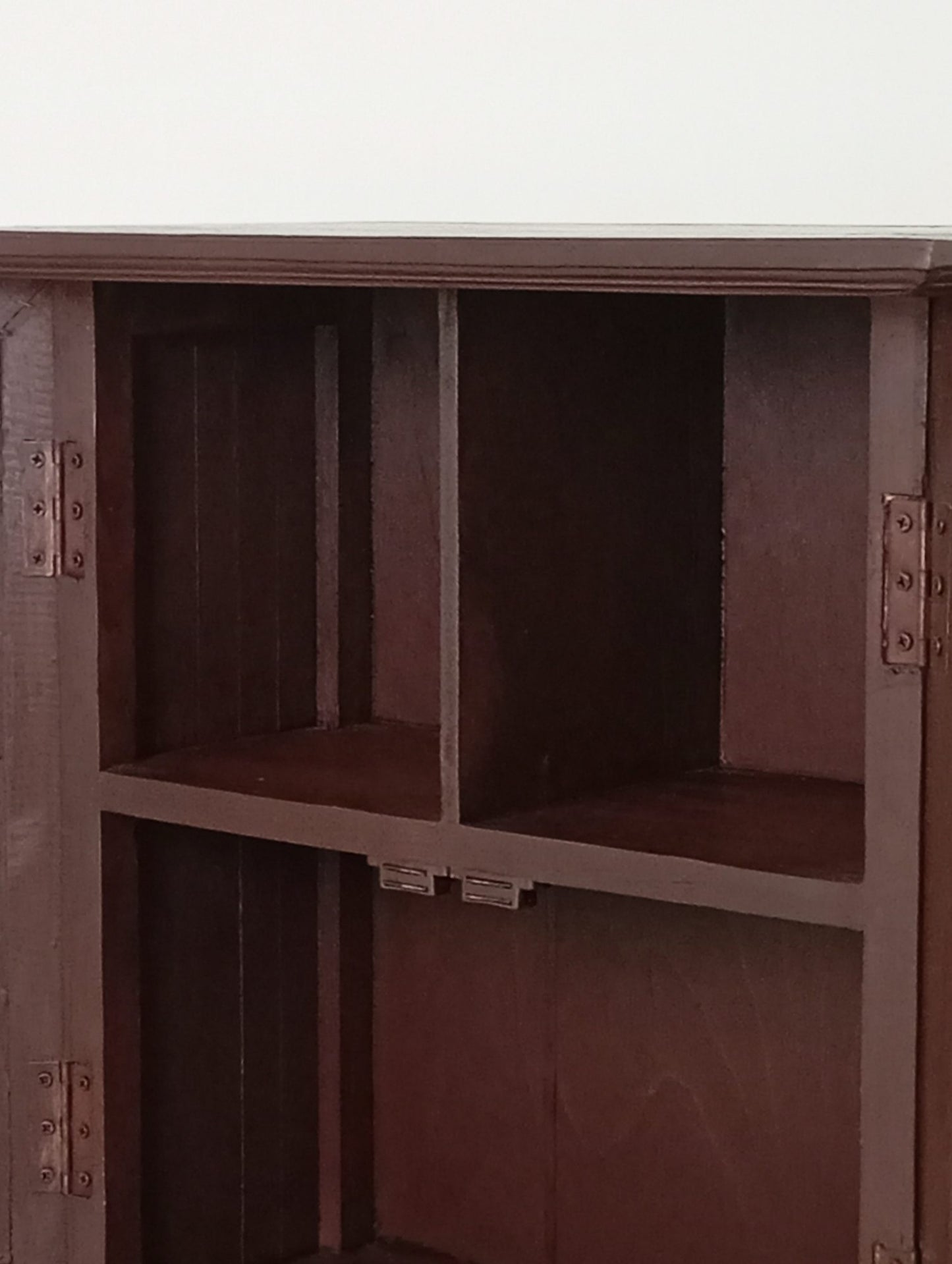 Wooden Drawer Cabinet "Another Space" Art Cabinet, Vintage Style Cabinet ตู้ ลิ้นชัก ไม้ "พื้นที่อื่น" ตู้ศิลปะ สไตล์วินเทจ ตู้