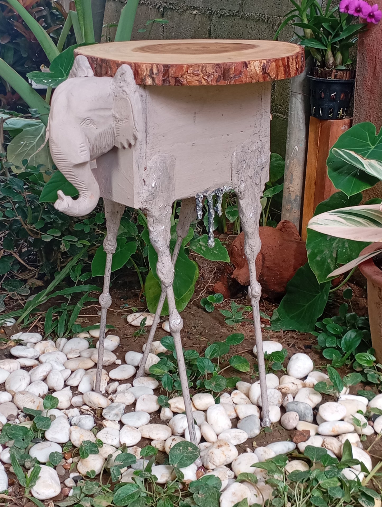 Coffee Table Author’s Side Table “Dali Elephant” โต๊ะกาแฟงานศิลป์ “ช้างดาลี”