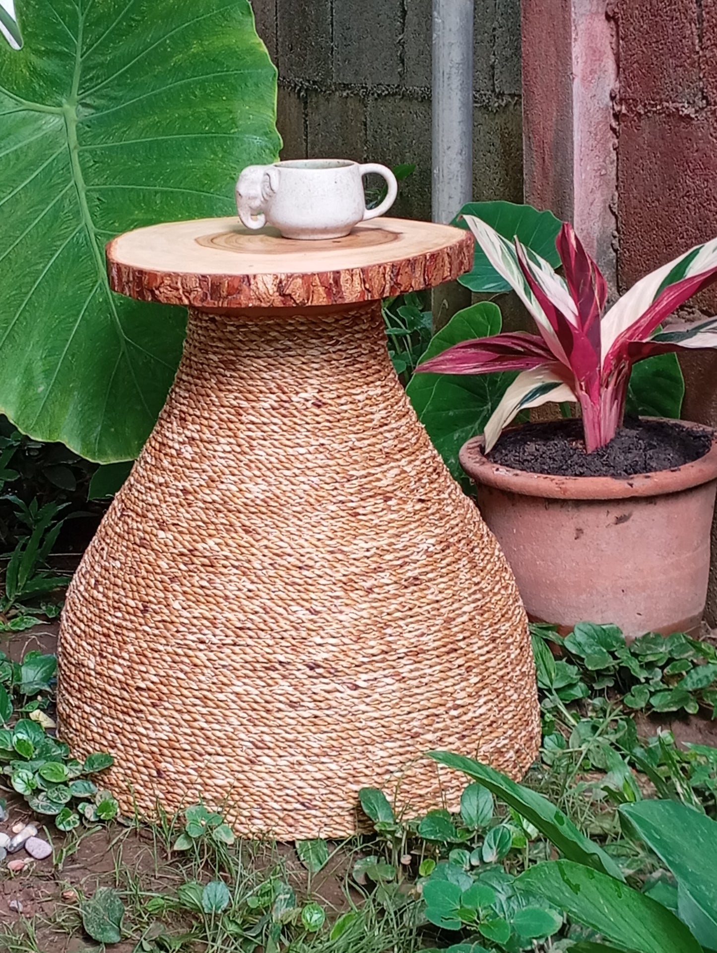 Coffee Table Made of Bamboo Rattan with Wooden Top โต๊ะกาแฟดีไซน์ไม่ซ้ำใคร – ไม้ไผ่ ไม้