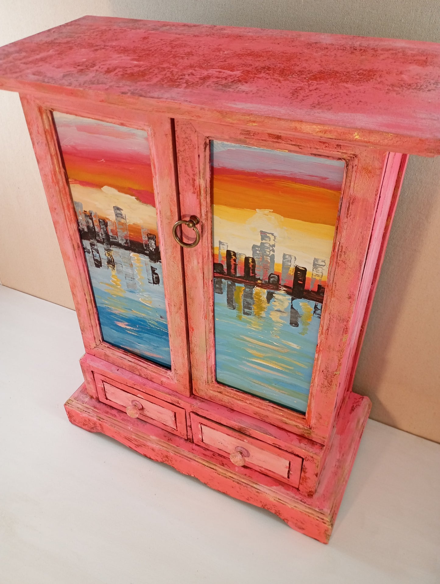Wooden Drawer Cabinet Hand-Painted Cabinet with Cityscape Design Wooden Drawer Cabinet Art Cabinet, Vintage Style Cabinet ตู้เก็บของเพ้นท์มือ ลายเมืองสะท้อนน้ำ