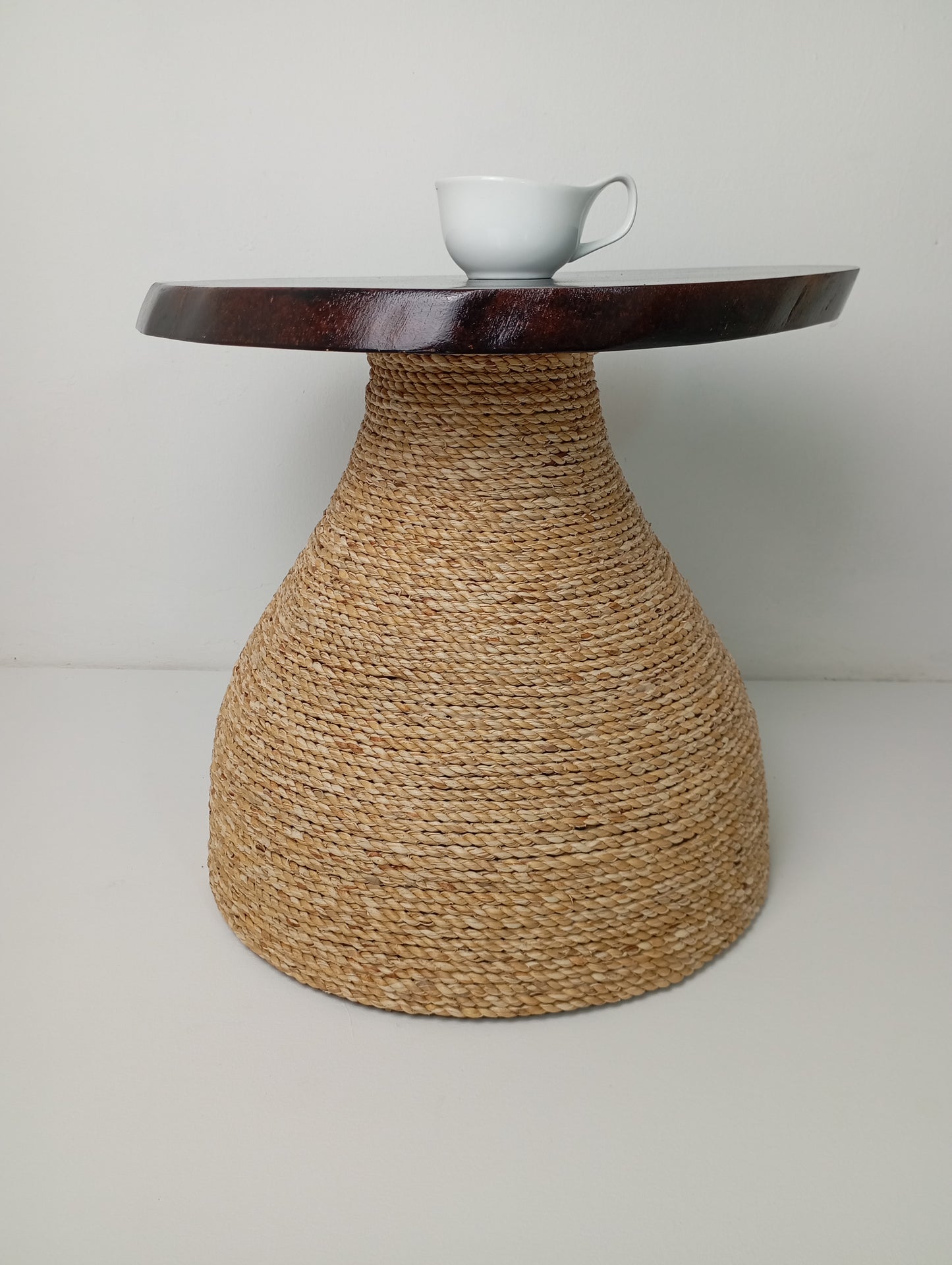 Coffee Table with Rattan Base and Black Lacquered Wooden Top โต๊ะกาแฟดีไซน์พิเศษ ฐานหวายพร้อมหน้าไม้เคลือบแลคเกอร์สีดำ