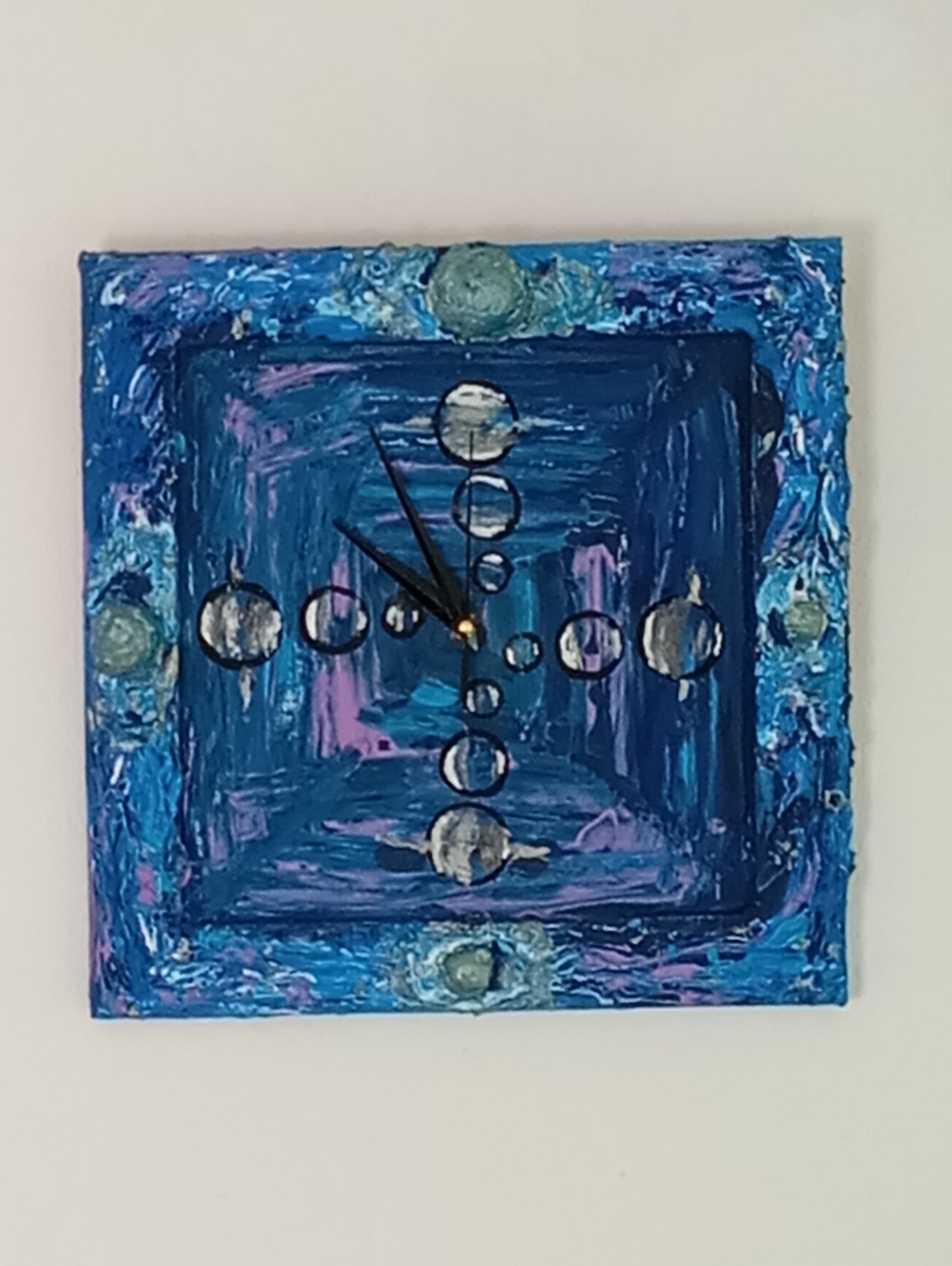 Unusual Clock Art Wall Clock "Many Universes" นาฬิกาแขวนศิลปะ "หลายจักรวาล"