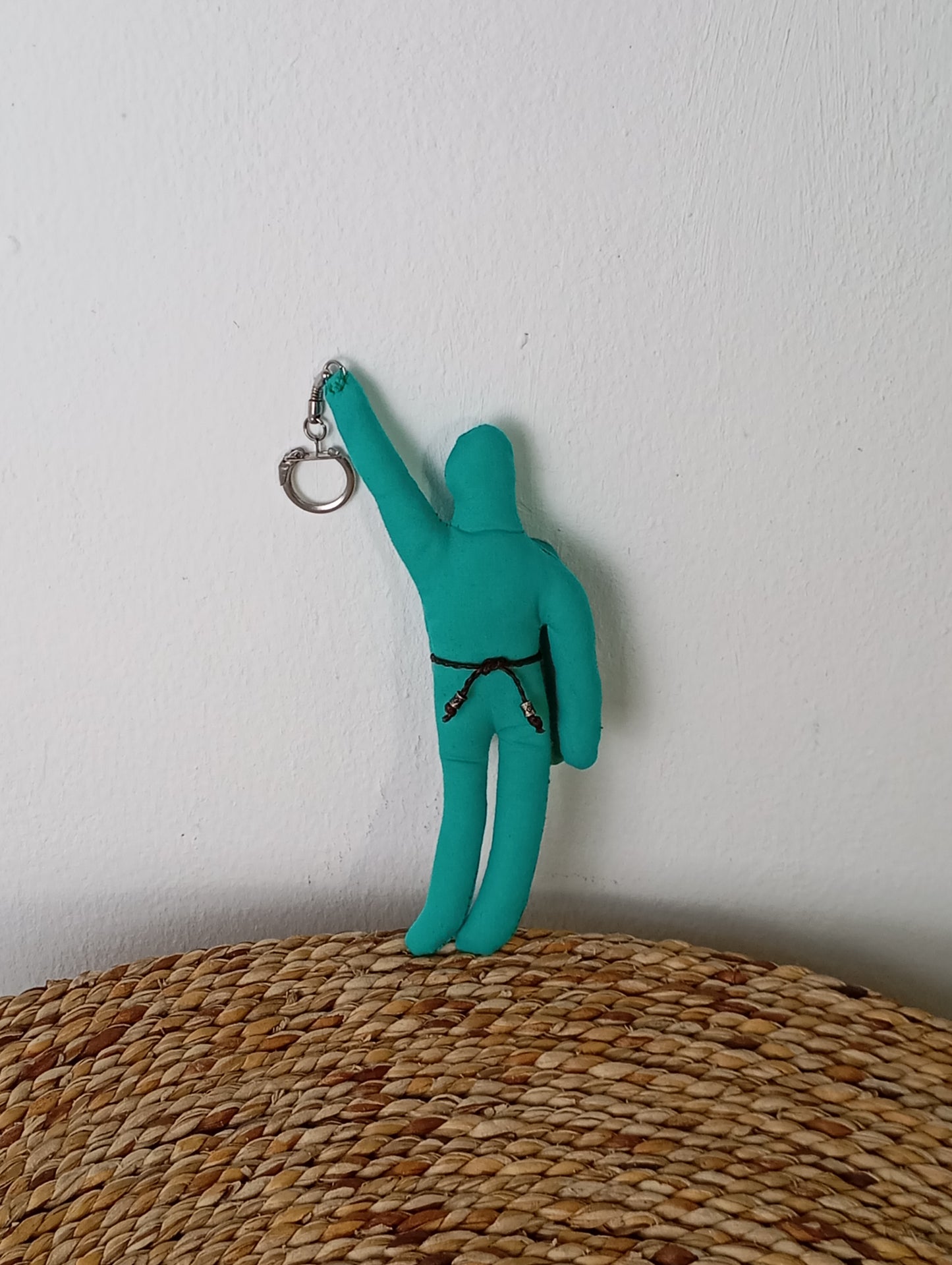 Fabric Angel Keychain — a symbol of protection and good luck พวงกุญแจ “นางฟ้า” ผ้าทำมือ — สัญลักษณ์แห่งการปกป้องและความโชคดี