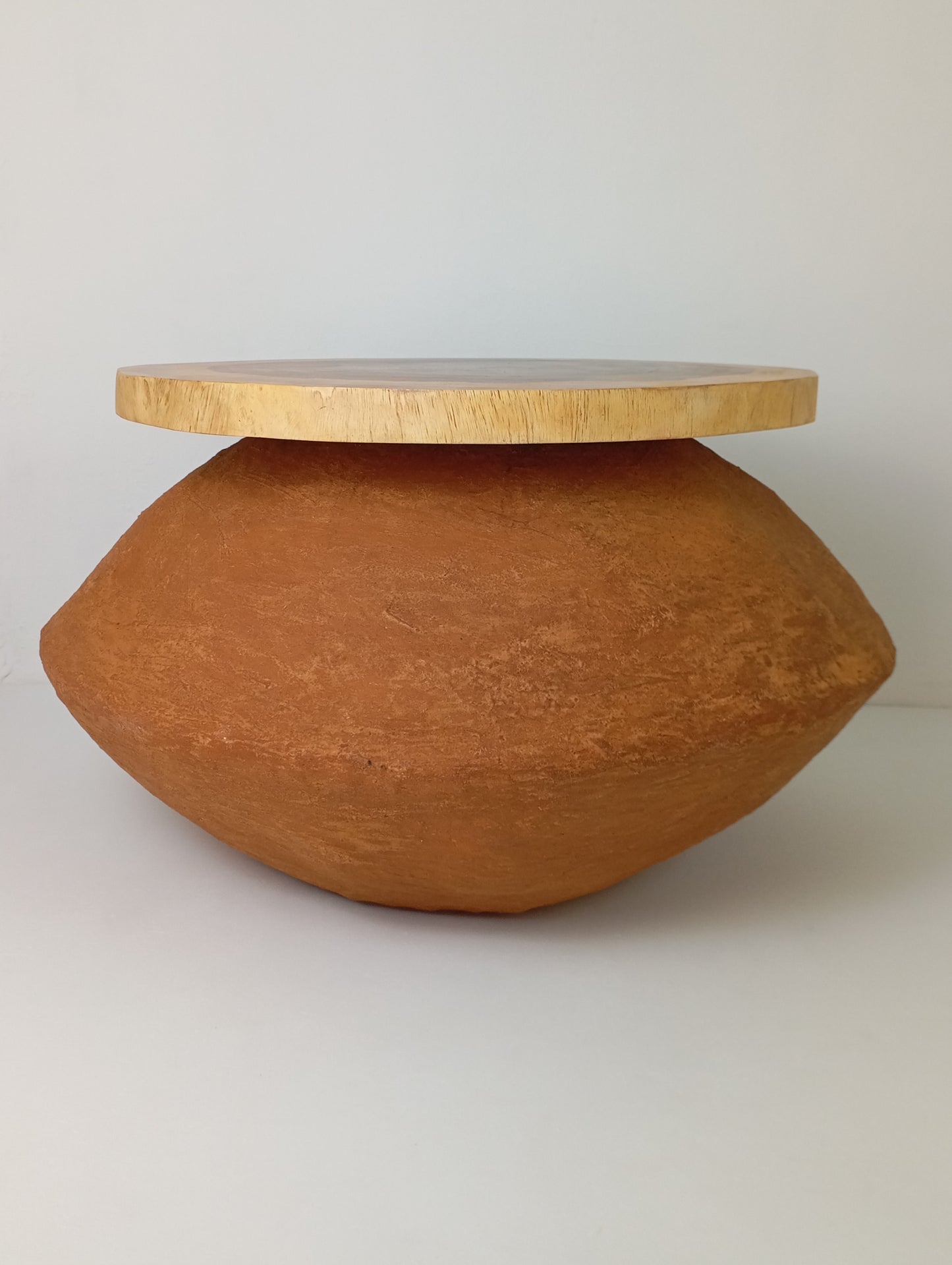 Coffee Table Unique Designer Coffee Table “Flying Saucer” โต๊ะกาแฟดีไซน์ล้ำ “จานบิน”