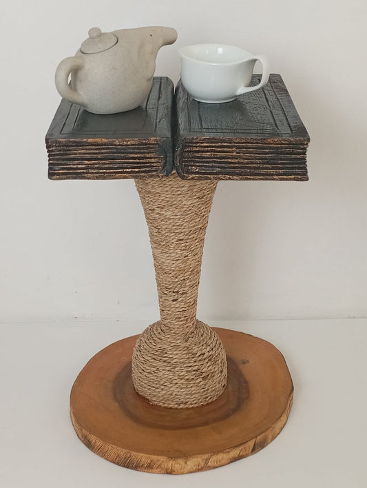 Coffee Table Art Book-Shaped Side Table โต๊ะข้างรูปหนังสือสุดเก๋
