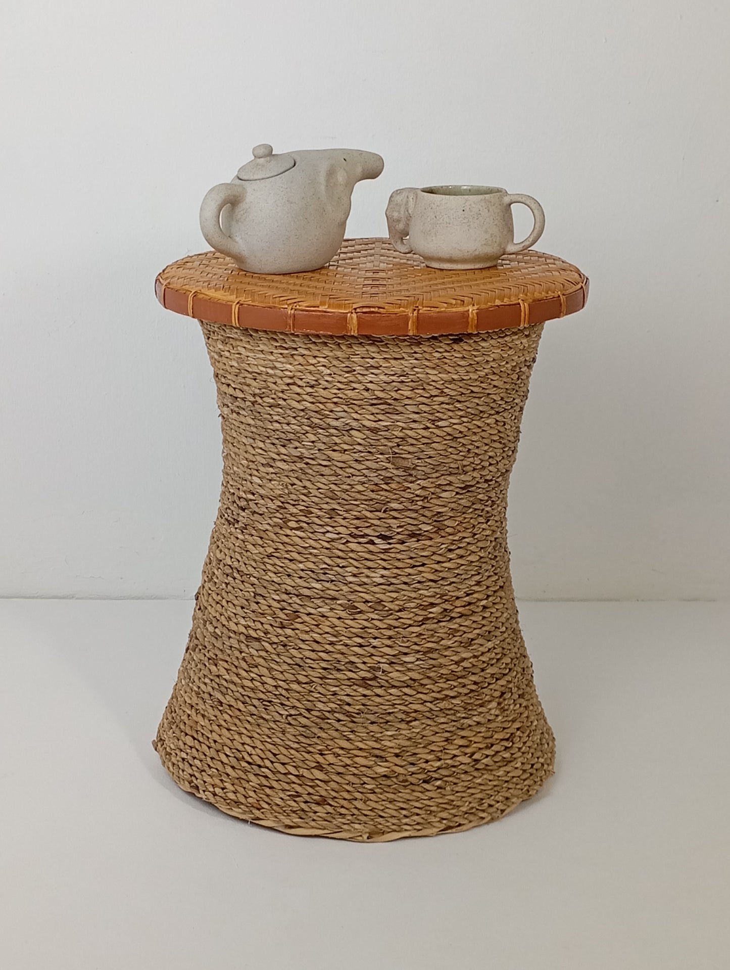 Coffee Table Rattan Side Table with Woven Bamboo Top โต๊ะกาแฟหวายและไม้ไผ่พร้อมพื้นโต๊ะสาน