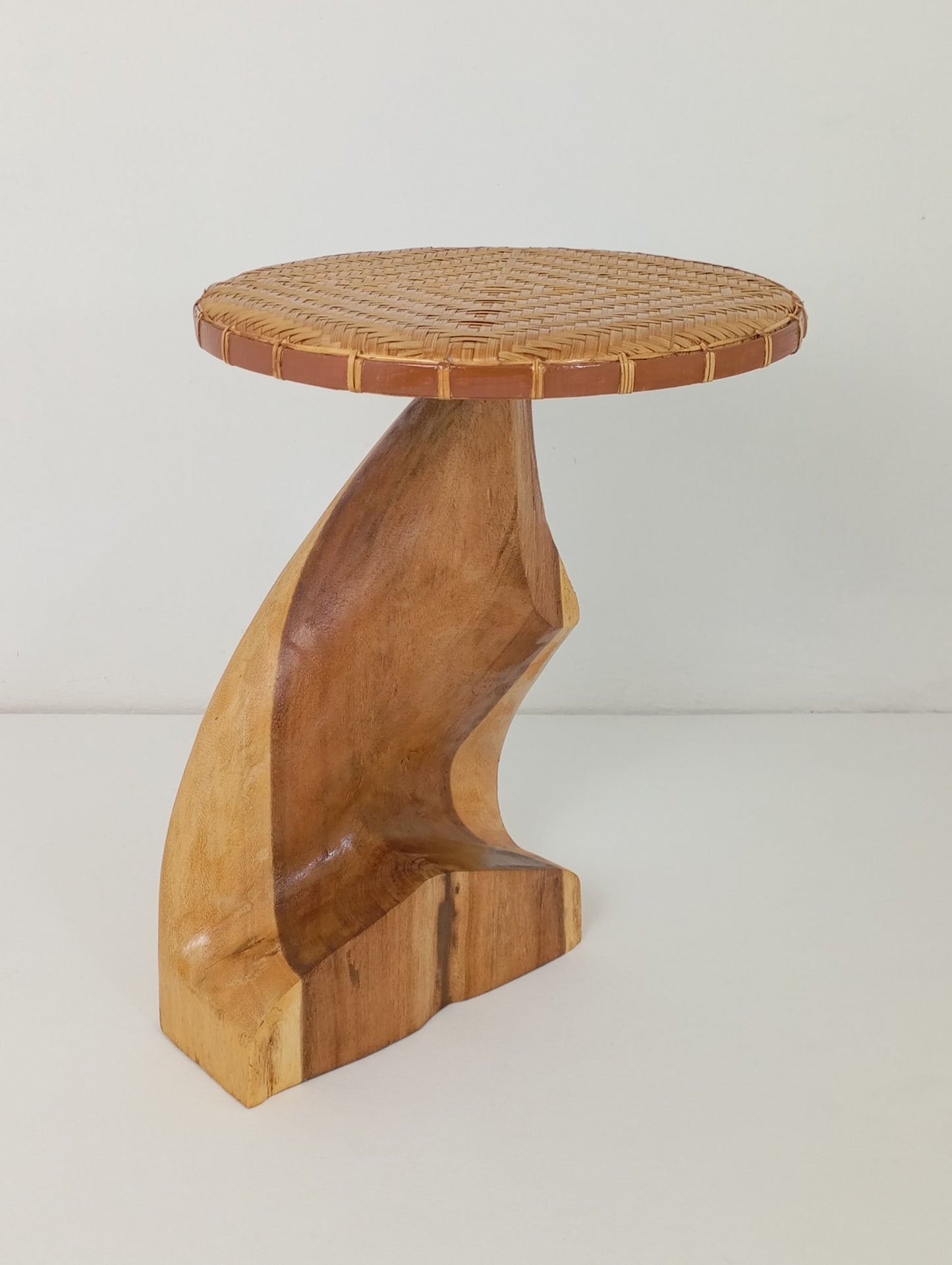 Coffee table Side Table  Asymmetrical Solid Wood Coffee Table Wooden Coffee Table with Rattan Top โต๊ะกาแฟอาร์ต โต๊ะข้าง โต๊ะกาแฟไม้เนื้อแข็งทรงไม่สมมาตร โต๊ะพร้อมท็อปโต๊ะหวาย