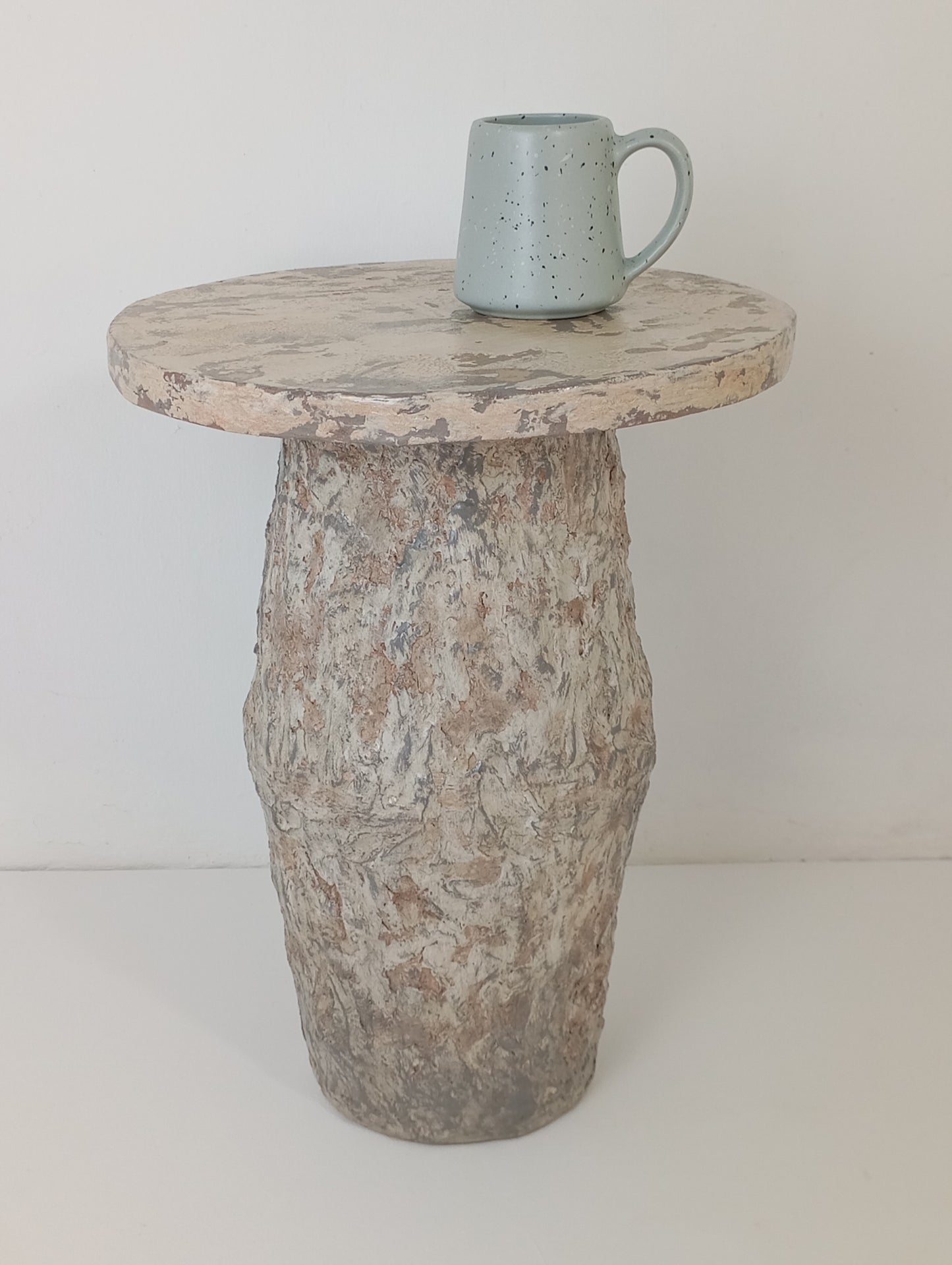 Coffee Table Wabi-Sabi Style Interior Coffee Table โต๊ะกาแฟสไตล์วาบิ-ซาบิ สำหรับตกแต่งภายใน