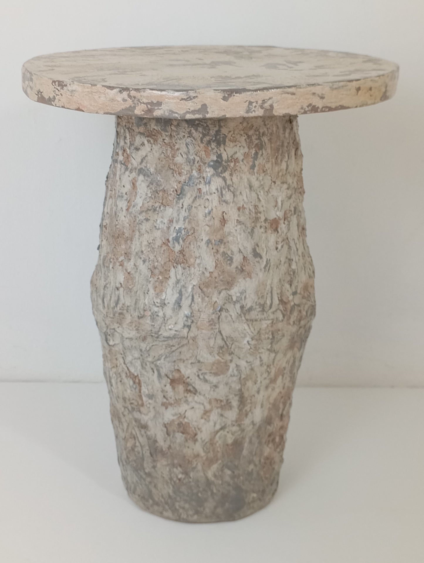 Coffee Table Wabi-Sabi Style Interior Coffee Table โต๊ะกาแฟสไตล์วาบิ-ซาบิ สำหรับตกแต่งภายใน