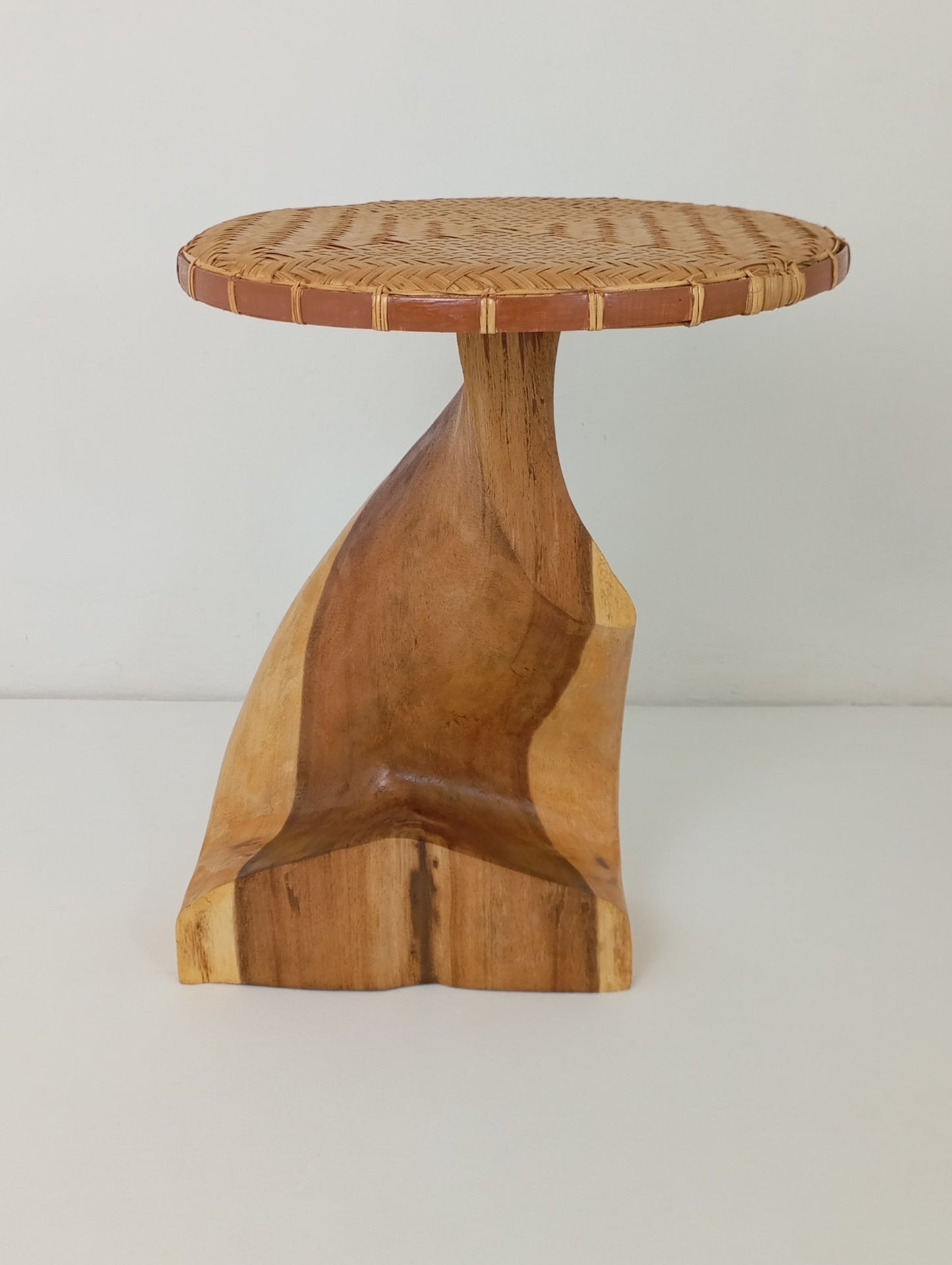 Coffee table Side Table  Asymmetrical Solid Wood Coffee Table Wooden Coffee Table with Rattan Top โต๊ะกาแฟอาร์ต โต๊ะข้าง โต๊ะกาแฟไม้เนื้อแข็งทรงไม่สมมาตร โต๊ะพร้อมท็อปโต๊ะหวาย