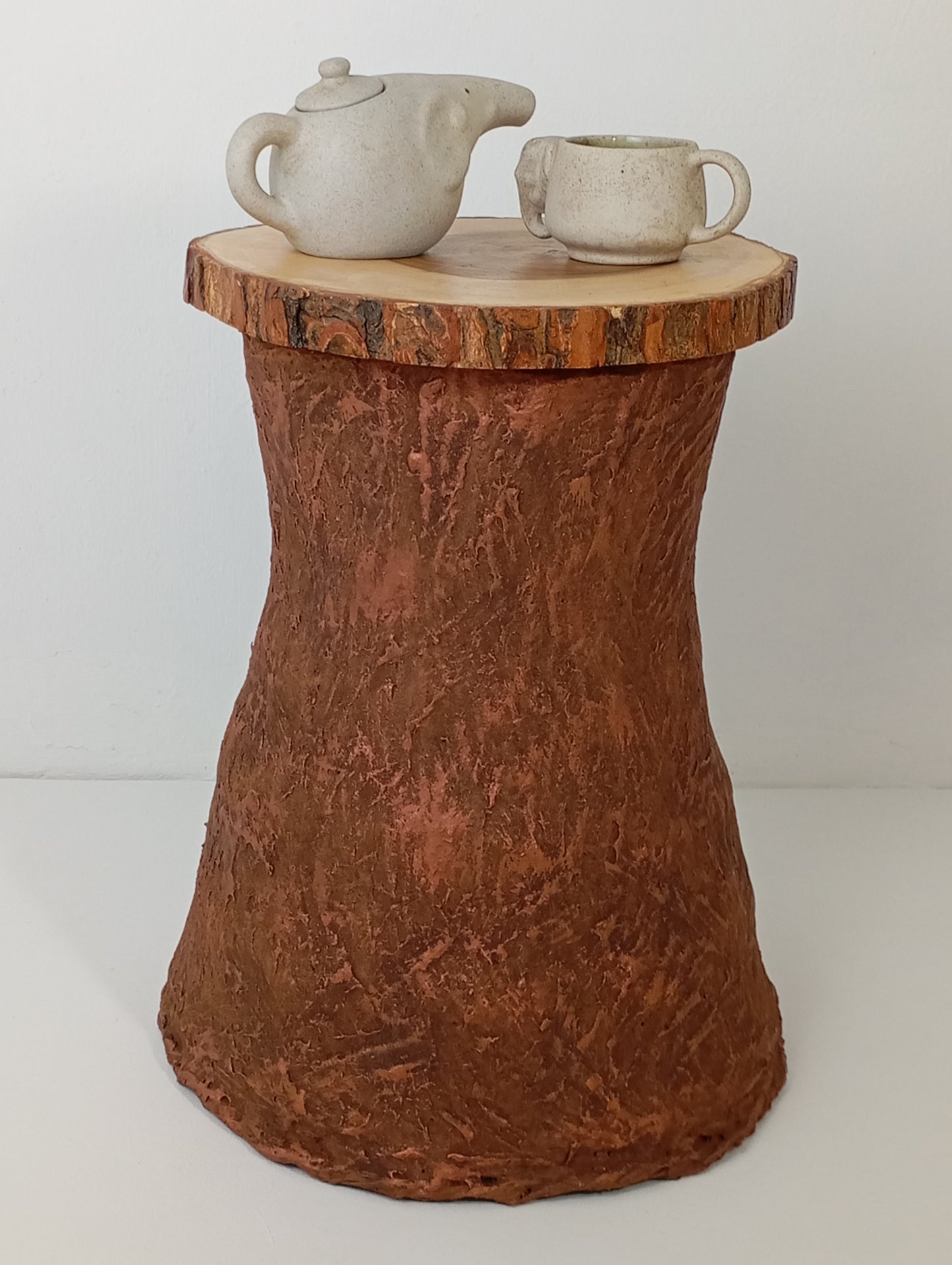 Coffee Table Vintage-Style Coffee Table with Solid Wood Top โต๊ะกาแฟสไตล์วินเทจพร้อมหน้าโต๊ะไม้แท้