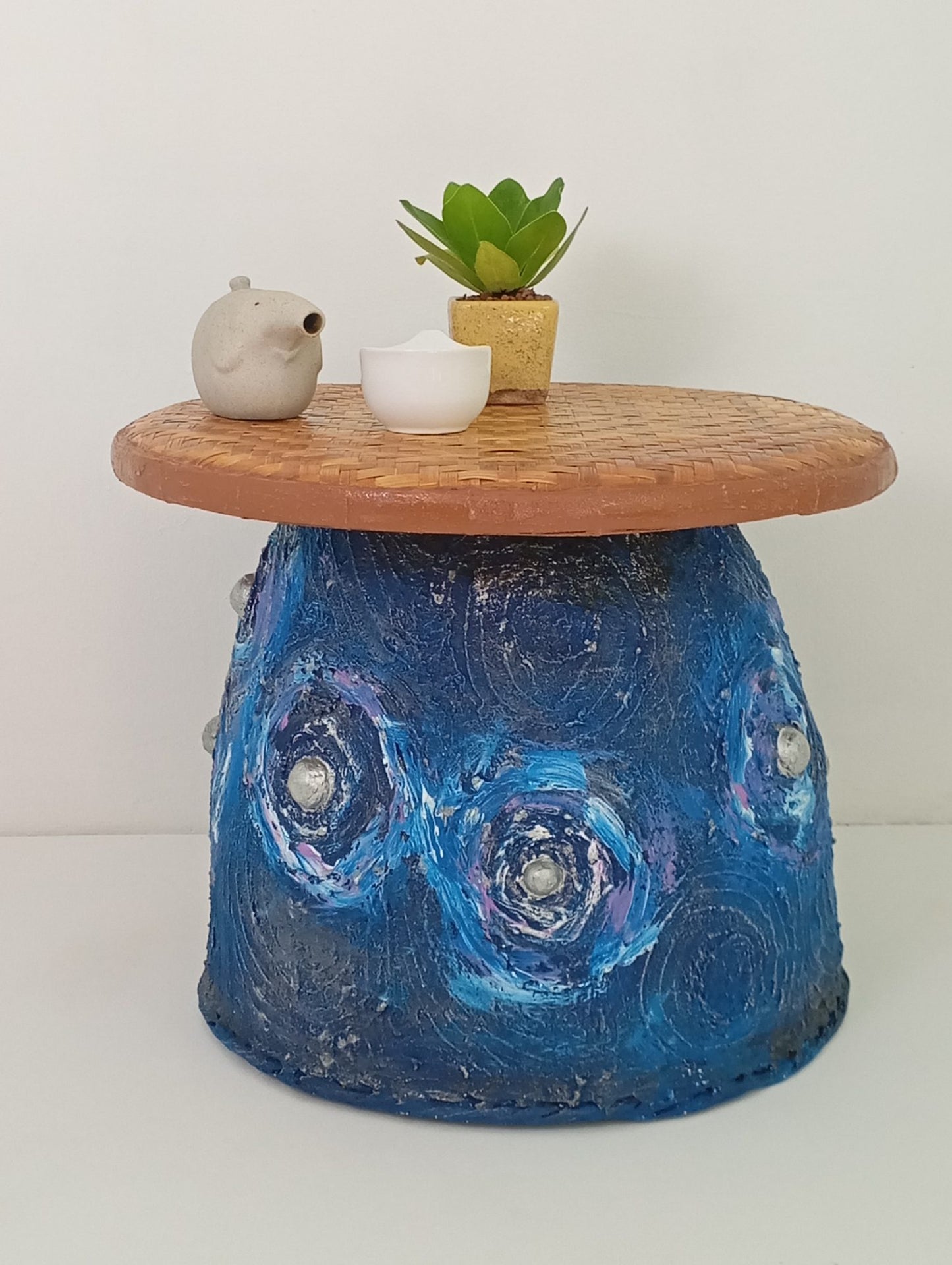 Coffee Table “Starry Sky” โต๊ะกาแฟดีไซน์พิเศษ “ท้องฟ้าเต็มไปด้วยดวงดาว”
