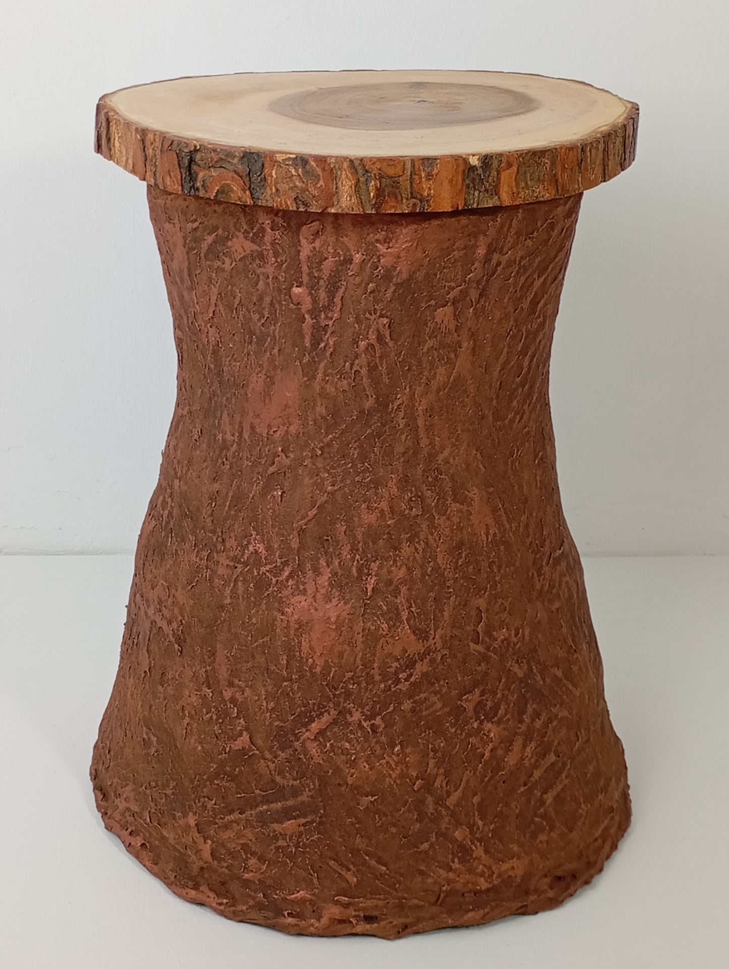 Coffee Table Vintage-Style Coffee Table with Solid Wood Top โต๊ะกาแฟสไตล์วินเทจพร้อมหน้าโต๊ะไม้แท้