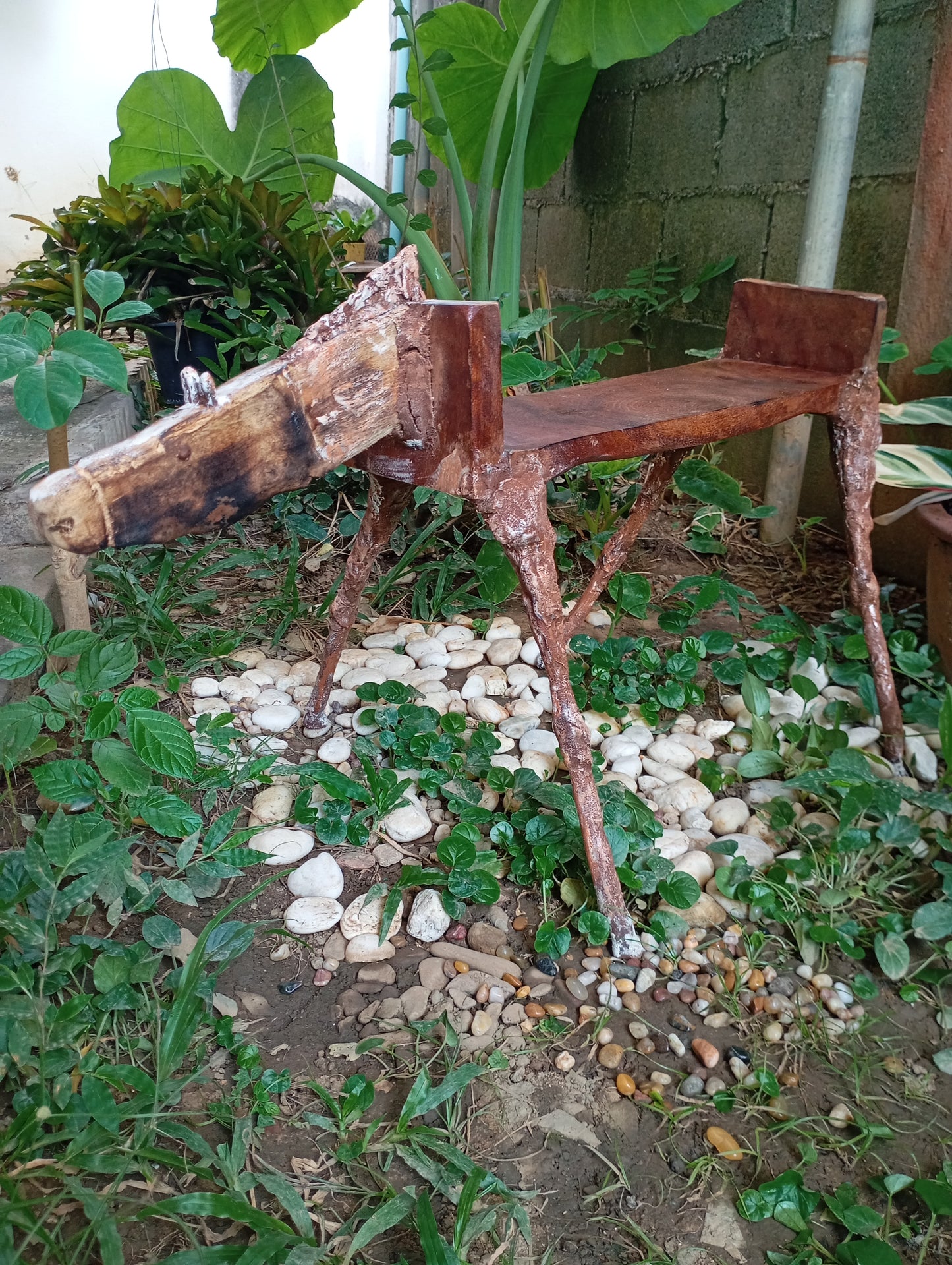 Coffee Table Handcrafted Horse-Shaped Art Table Made of Wood and Metal โต๊ะศิลปะทรงม้ามือทำจากไม้และโลหะ