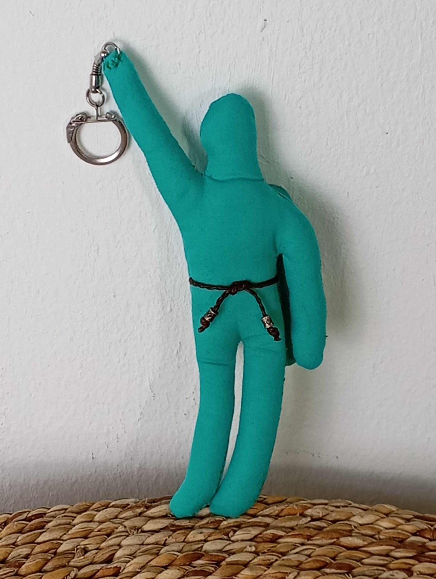 Fabric Angel Keychain — a symbol of protection and good luck พวงกุญแจ “นางฟ้า” ผ้าทำมือ — สัญลักษณ์แห่งการปกป้องและความโชคดี