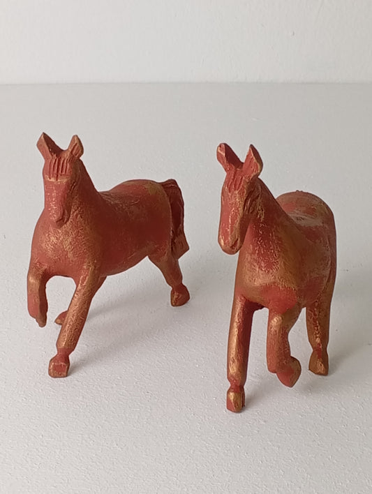 Wooden Horse Figurines – Chinese Zodiac Symbol ม้าไม้แกะสลัก – สัญลักษณ์ปีนักษัตรจีน